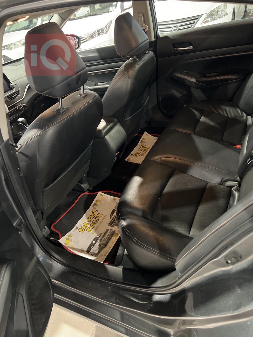 نیسان ئەلتیما